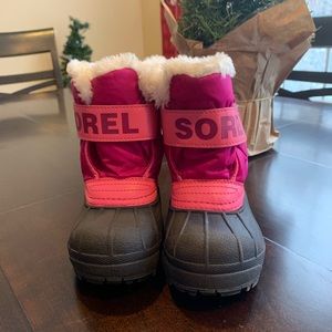 Girl snow boots